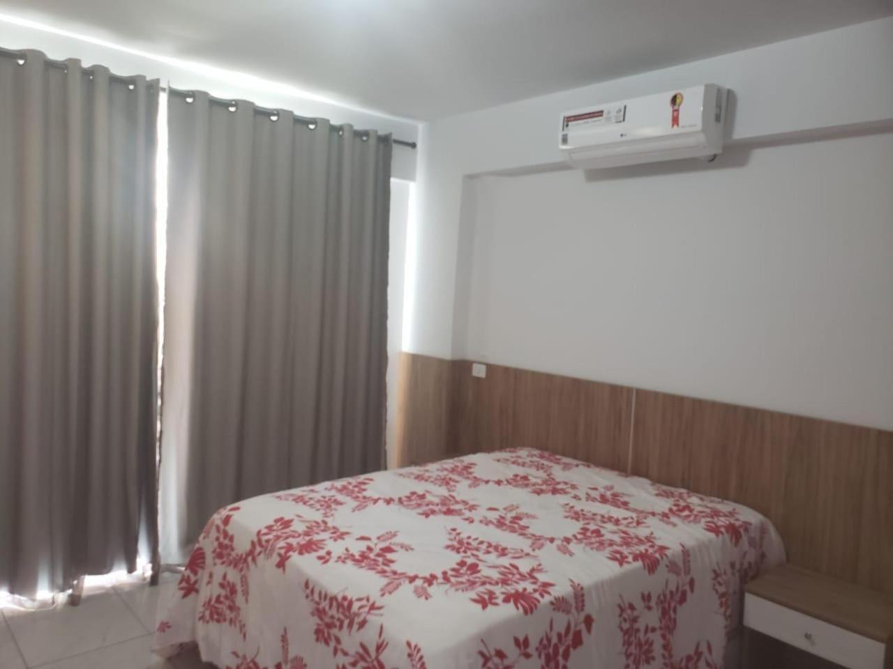 Cond. Mont Blanc Apto. 616 Apartamento