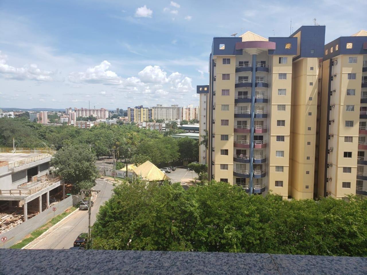 Cond. Mont Blanc Apto. 616 Apartamento